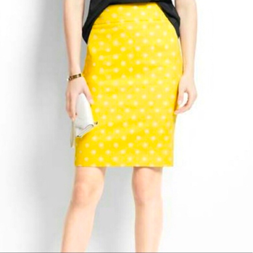 New w/tags Ann Taylor Yellow Pencil Skirt Sz: 10P
